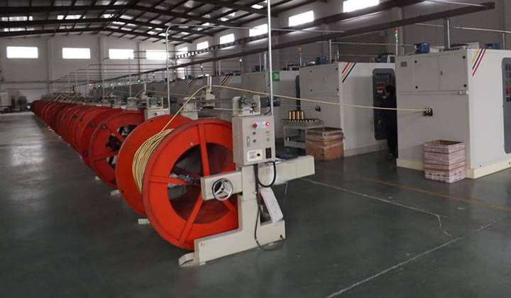 There are several advanced equipment for air hose production.
