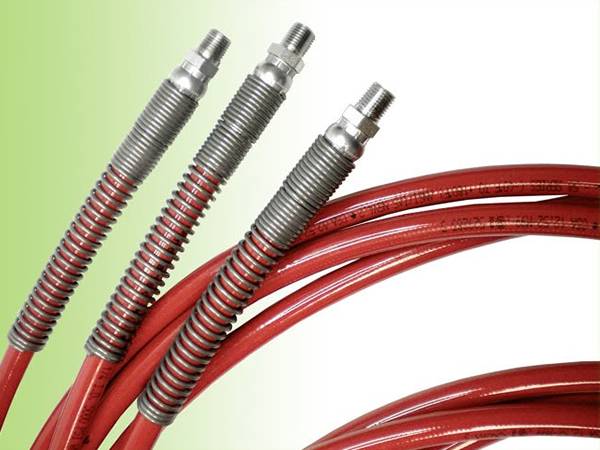 There are three nylon air hose assemblies with quick fittings.