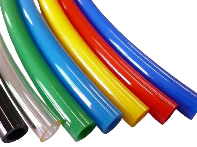 There are seven straight PU pneumatic hose with different colors.
